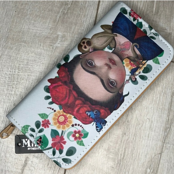 Accessories - 🆕️ Frida Kahlo Wallet